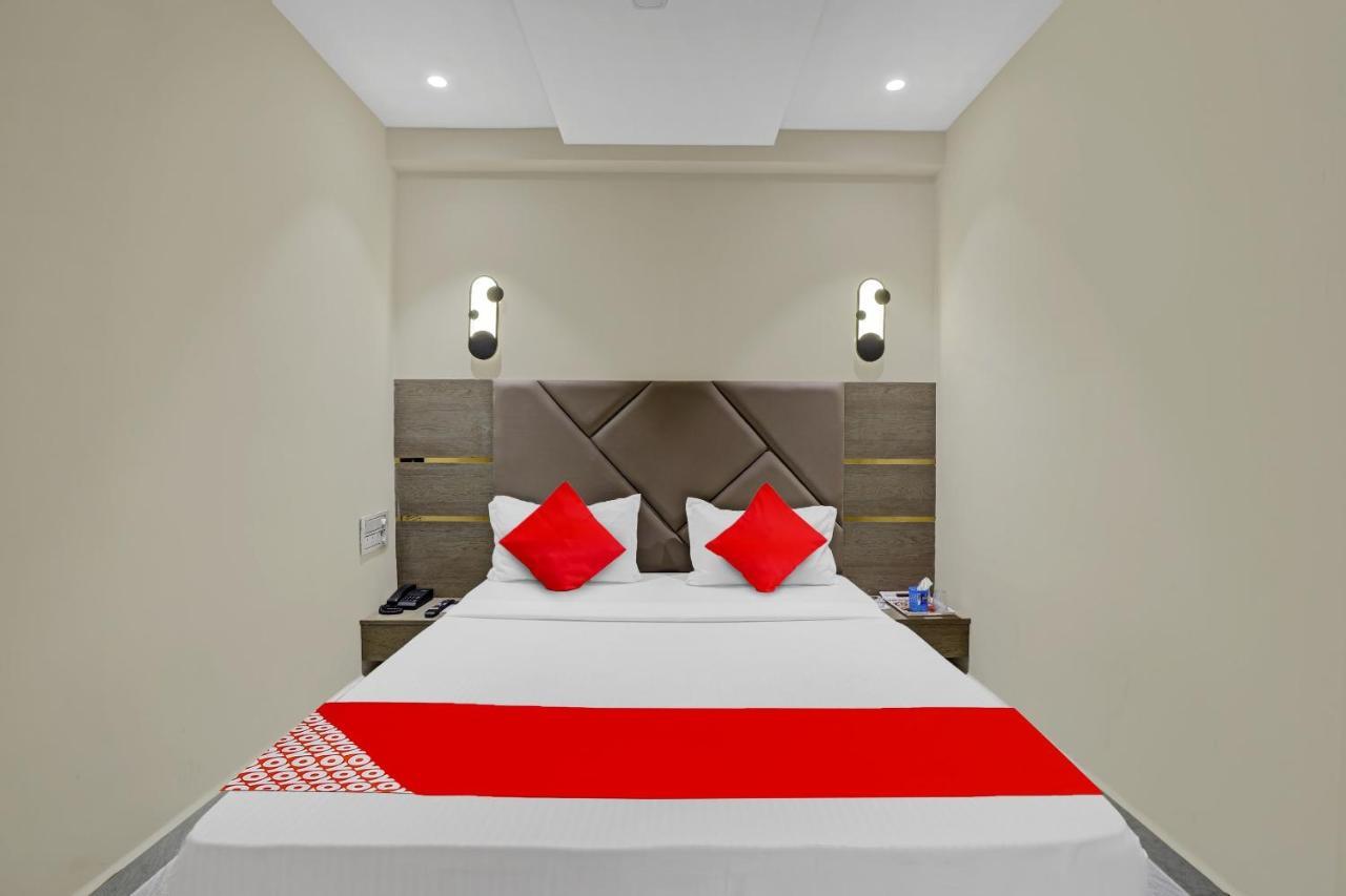 Hotel O Shree Palace Utrān Εξωτερικό φωτογραφία