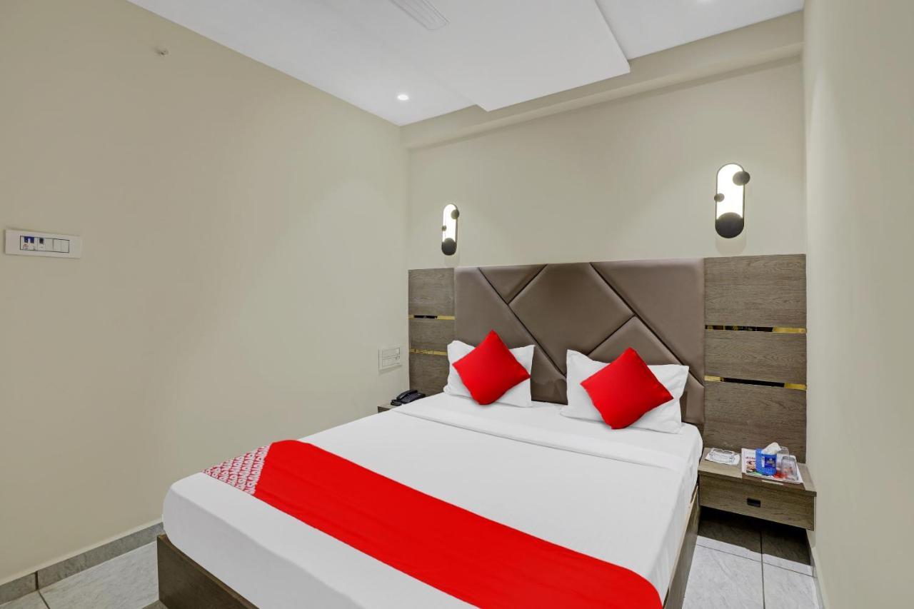 Hotel O Shree Palace Utrān Εξωτερικό φωτογραφία