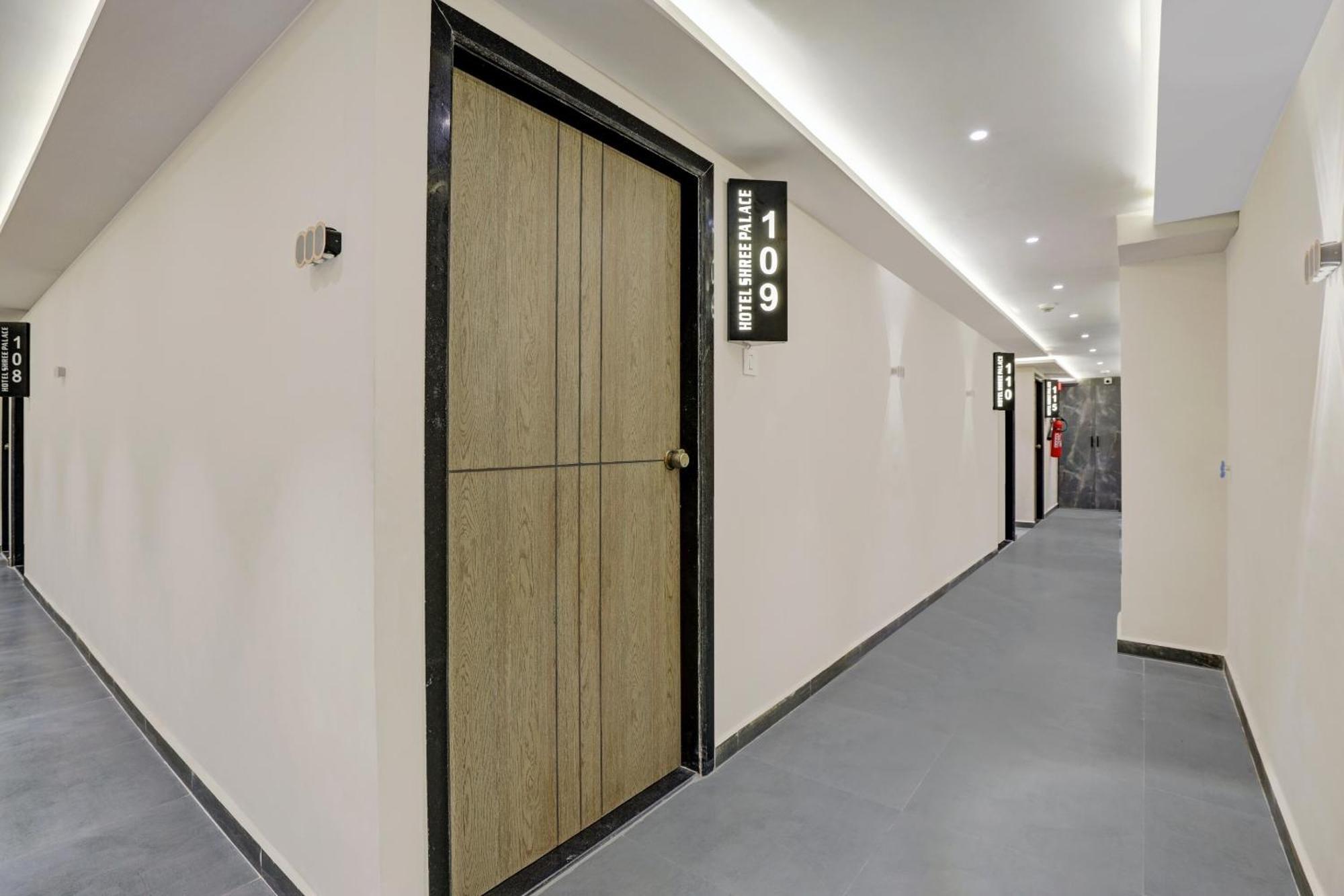 Hotel O Shree Palace Utrān Εξωτερικό φωτογραφία