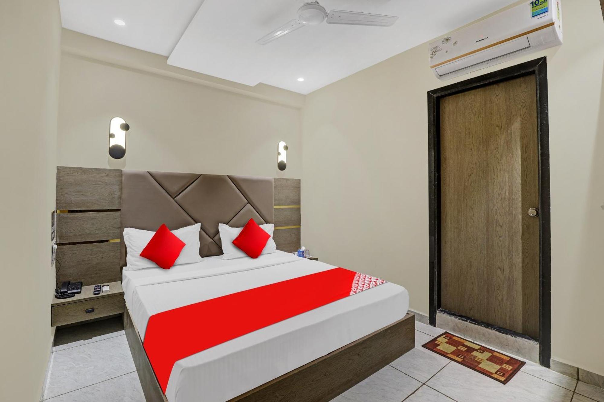 Hotel O Shree Palace Utrān Εξωτερικό φωτογραφία