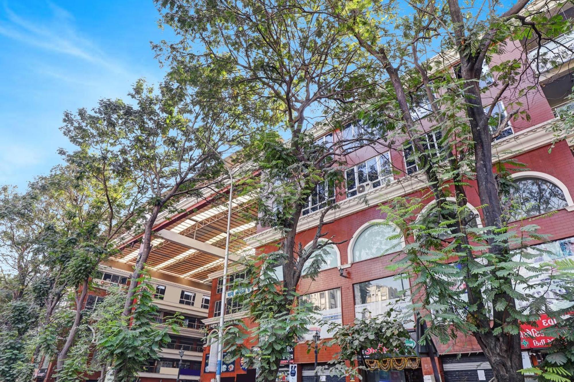 Hotel O Shree Palace Utrān Εξωτερικό φωτογραφία
